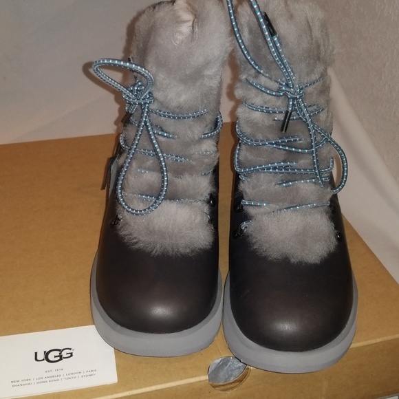 Waterproof - Picture 2 of 8